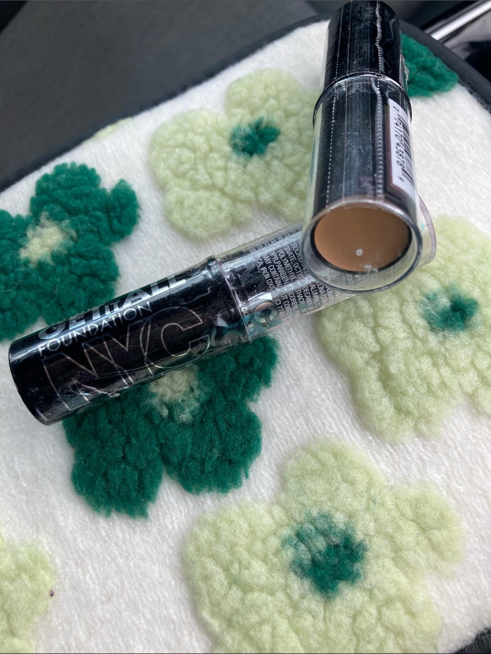 2 NYC Stick Foundations- 102 Natural Beige